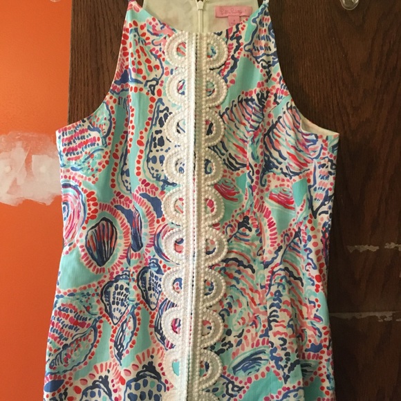 Lilly Pulitzer spaghetti strap top - Picture 1 of 2